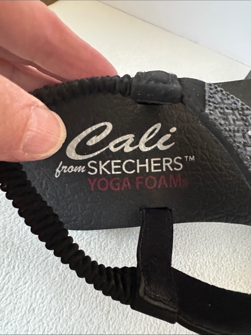 Cali from Skechers thong sandals - Picture 4 of 7